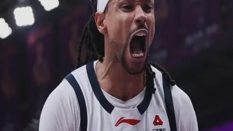 双日荣耀连斩，谢周三陷入低谷，雷克瑟姆势不可挡狂飙！